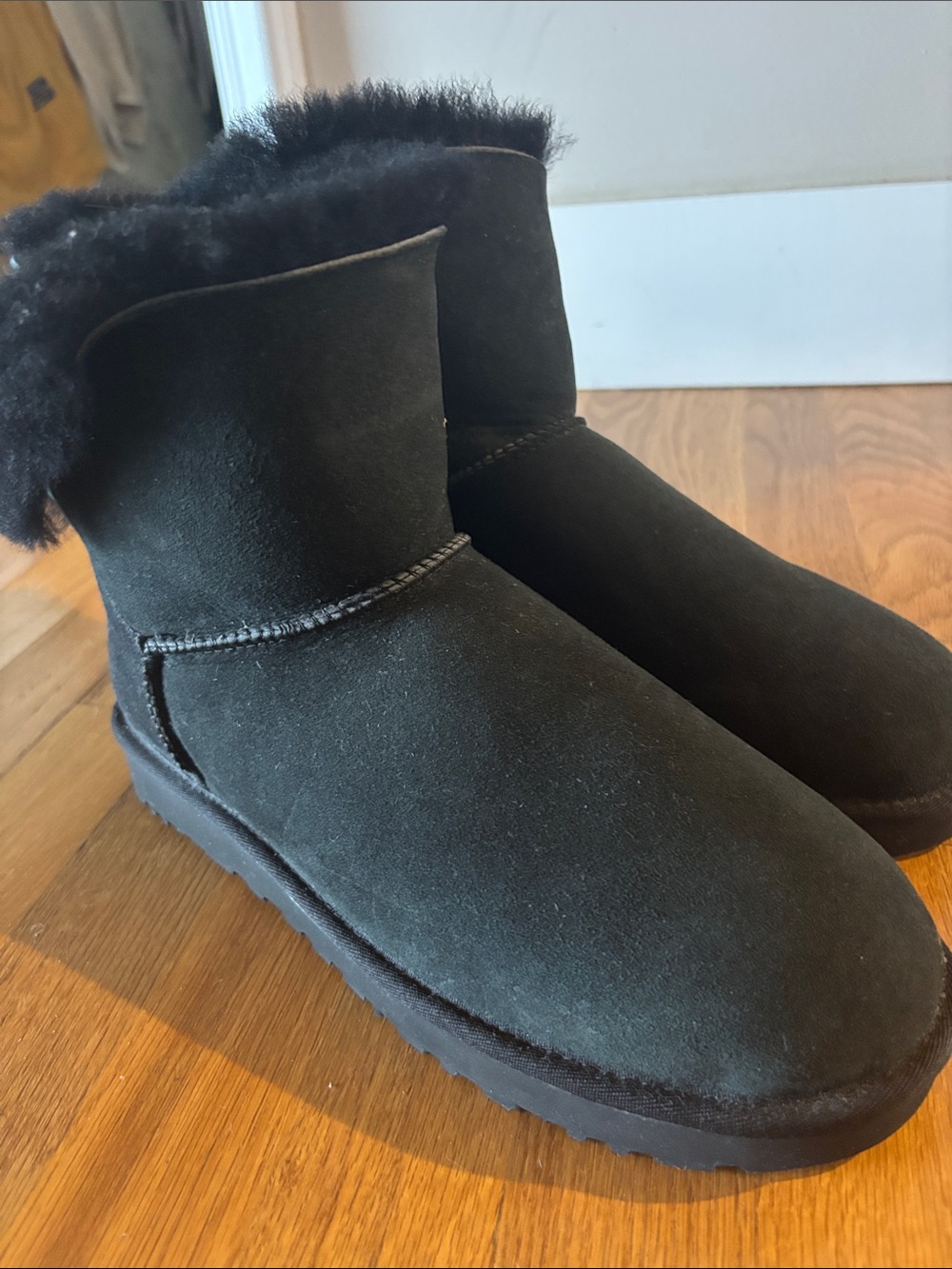 UGG Mini Bailey Bow II Boots Black US 11